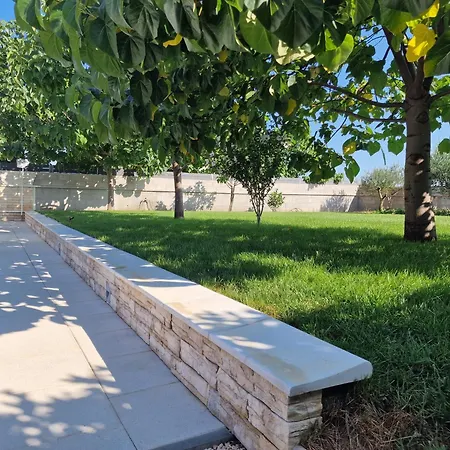 Verbena Βίλα Mala Cista